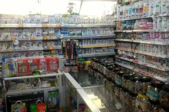 Зоомагазин и ветеринарная аптека Красный колибри на Батумском шоссе