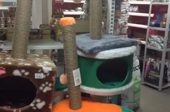 Зооцентр У Томаса на метро Приморская